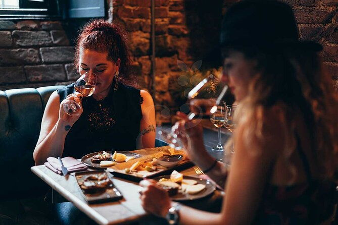 istanbul-private-wine-tasting-tour-through-3-city-wineries-2