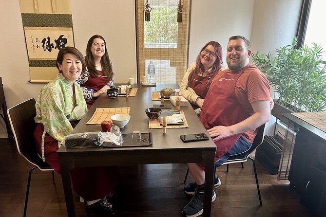 japanese-sweets-making-with-tea-ceremony-in-pirvate-studio