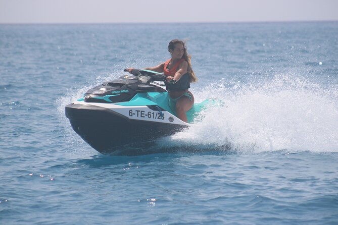 jet-ski-activity-to-lobos-island-from-corralejo