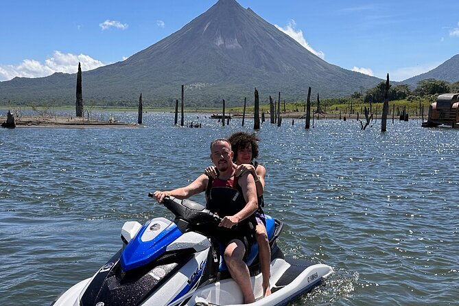 jet-ski-rental-lake-arenal-la-fortuna
