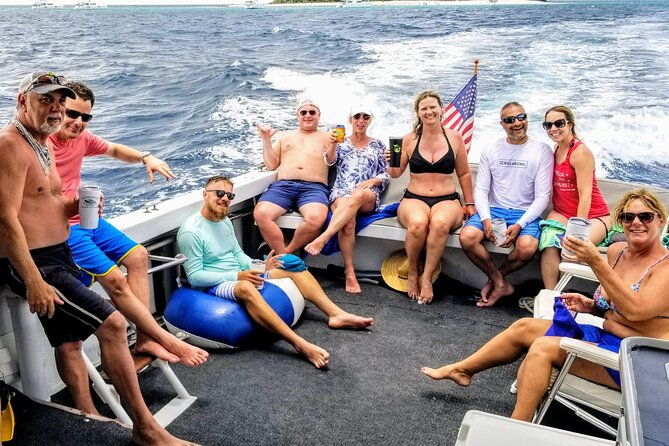 jost-van-dyke-funday-willy-t-foxys-soggy-dollar-willy-t