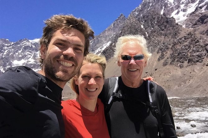 juncal-andean-park-hiking-over-a-glacial-tongue