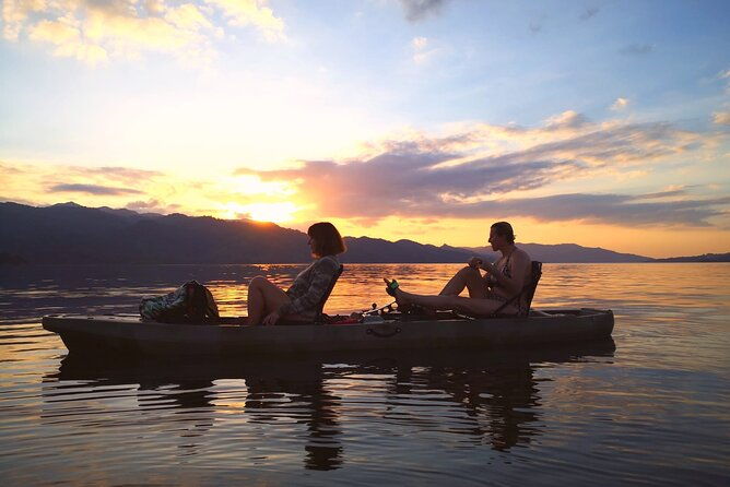 kayak-adventure-in-lake-arenal-with-local-guide