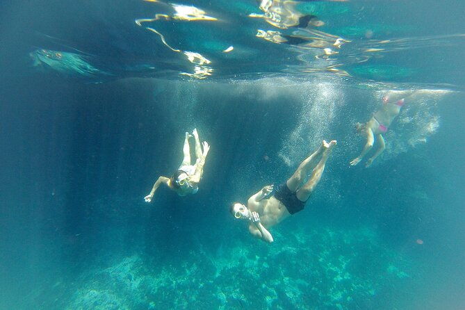 kayak-and-snorkeling-excursion-in-maro-cerro-gordo-cliffs