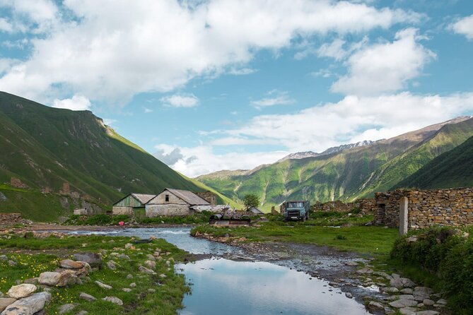 kazbegi-one-day-private-trekking-tour-to-truso-valley