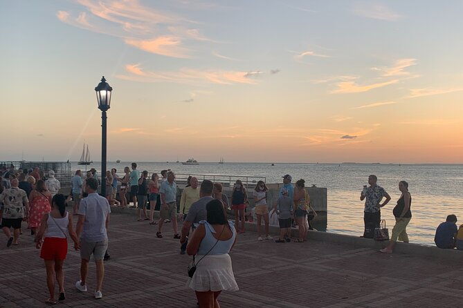 key-west-waterfront-cocktail-walk-to-mallory-squares-sunset-celebration
