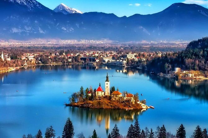 lake-bled-and-ljubljana-group-shore-experience-from-koper