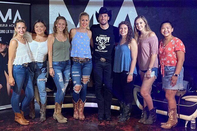 learn-to-line-dance-in-nashville-public-line-dancing-class-2