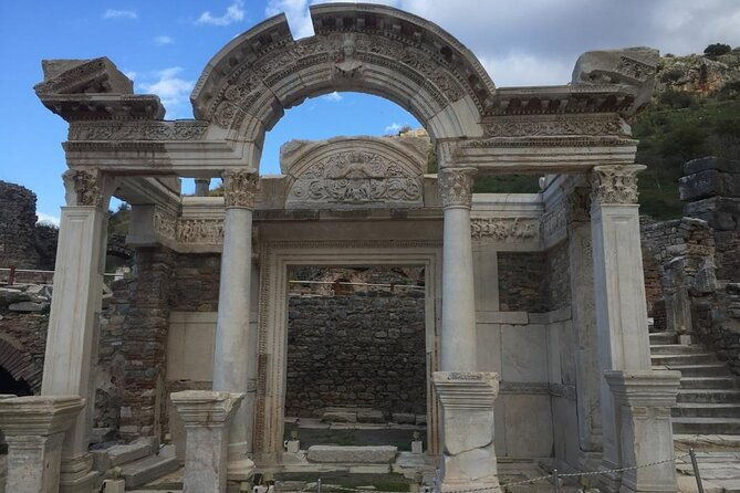 less-walking-private-ephesus-the-house-of-virgin-mary-temple