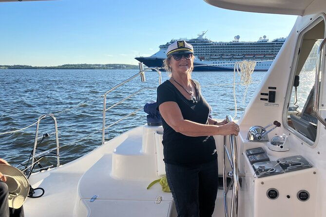 luxury-catamaran-private-tour-baltimore-harbor-2
