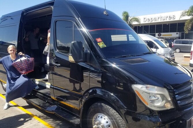 luxury-mbj-airport-transfer-to-montego-bay-hotels