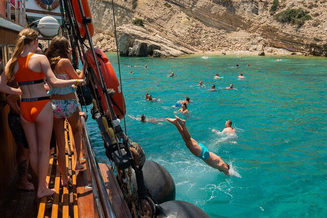 luxury-transfer-and-3-island-cruise-from-kos