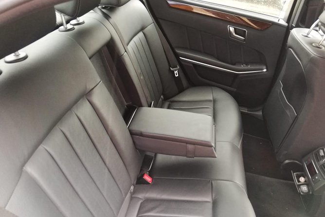 luxury-vehicle-from-brussels-airport-to-the-city-of-brussels