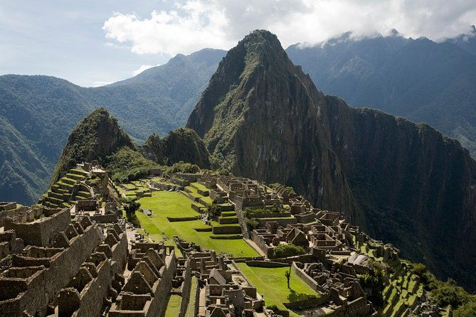 machu-picchu-private-guided-tour-from-aguas-calientes