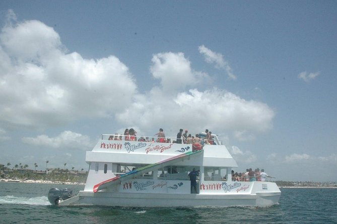 malibu-party-boat-with-dj