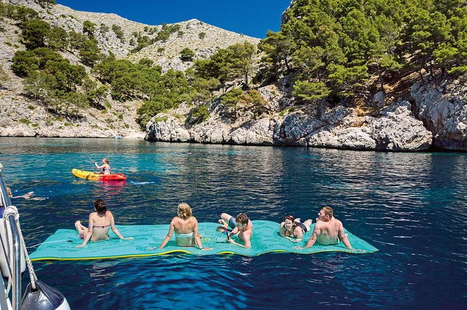 mallorca-catamaran-cruise-with-scenic-views-and-bbq-lunch