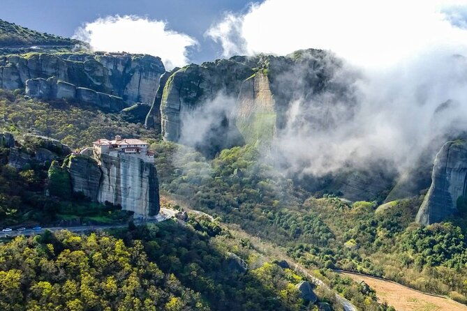 meteora-2-days-by-train-from-thessaloniki-including-2-guided-meteora-tours-daily
