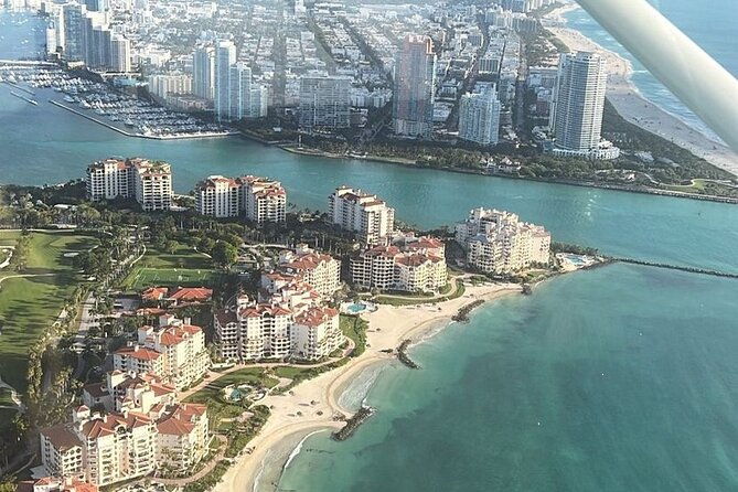 miami-beach-luxury-plane-tour-with-free-champagne
