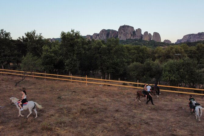 mystical-sunset-horseback-ride-in-meteora-1-hour-adventure