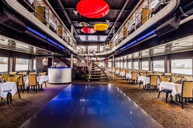 new-york-buffet-dinner-cruise