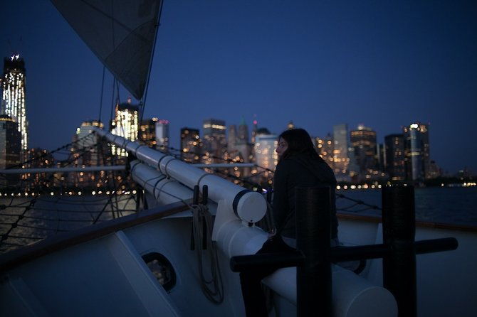 new-york-harbor-wine-and-jazz-sail-aboard-clipper-city-2
