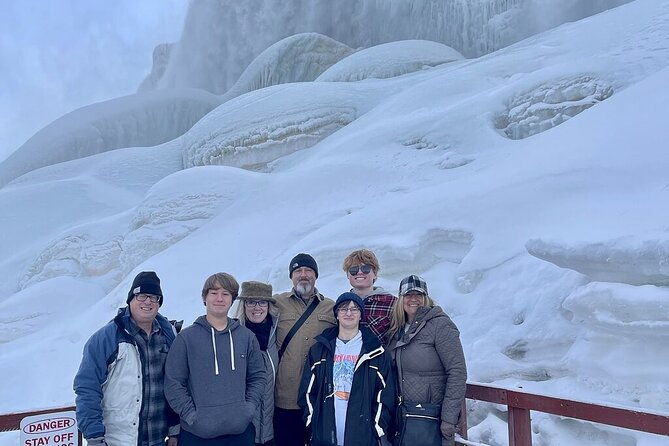 niagara-falls-usa-winter-wonderland-state-park-tour-w-ride