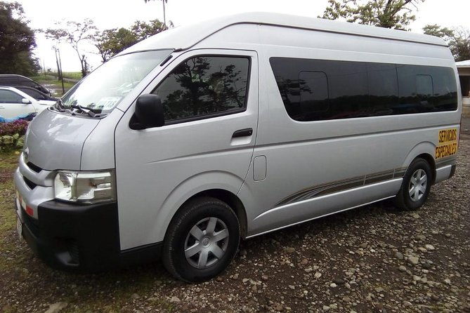 one-way-privatetransfer-from-san-jose-or-airport-to-tamarindo-up-to-5-passangers