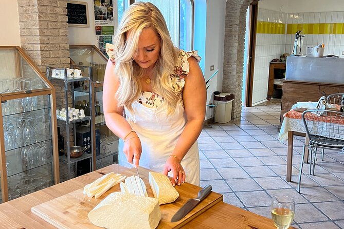 organic-wine-tasting-mozzarella-and-gnocchi-workshop-tiramisu-2