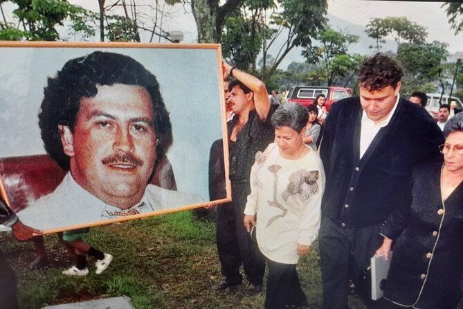 pablo-escobar-tour-with-la-catedral-prison-spanish-language