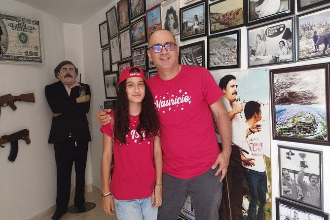 pablo-vip-private-tour-with-roberto-escobar-museum-and-comuna-13