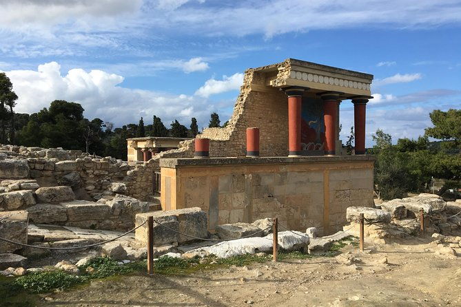 palace-of-knossos-early-morning-ticket-and-avoid-crowds