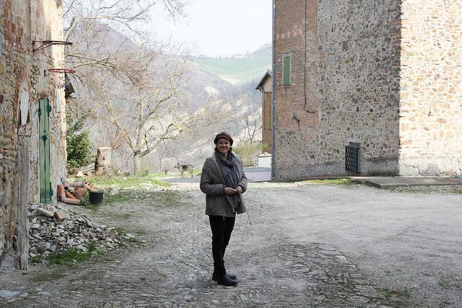 pasta-class-in-bologna-in-a-15th-century-estate-home-with-chiara