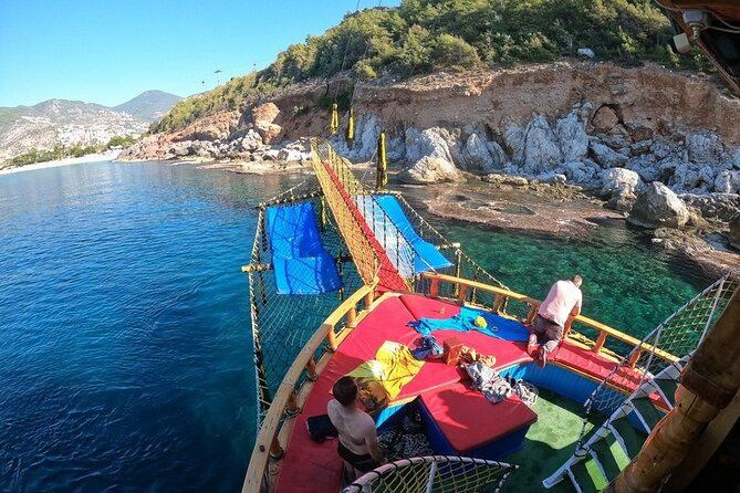 pirate-boat-tour-in-alanya-a-relaxing-day-out-with-lunch