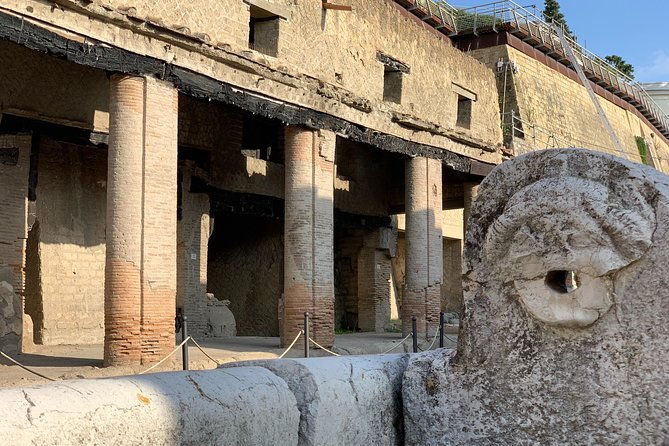 pompeii-herculaneum-with-driver-and-expert-guide