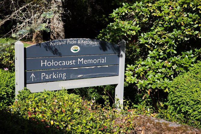 portland-hop-on-hop-off-pink-trolley-tour-with-gray-line-1-or-2-day-pass-2