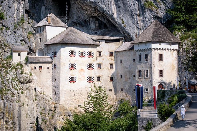 postojna-cave-photostop-predjama-castle-group-tour-from-koper