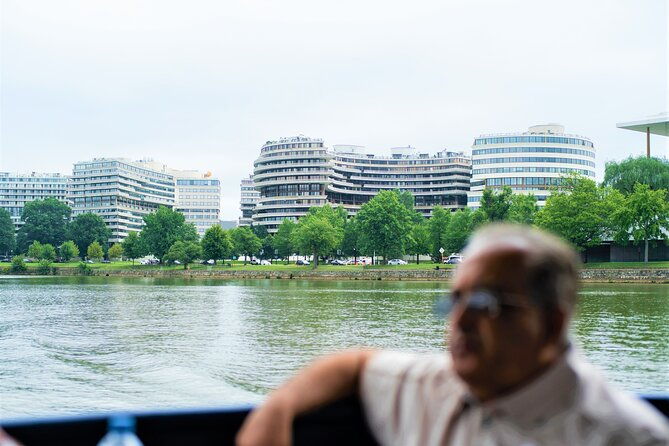 potomac-river-cruise-city-bus-tour-with-optional-entry-tickets-2