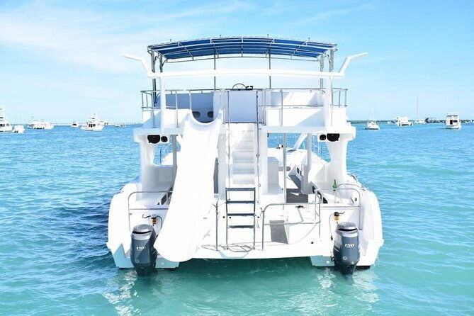 premium-party-boat-in-bavaro-punta-cana
