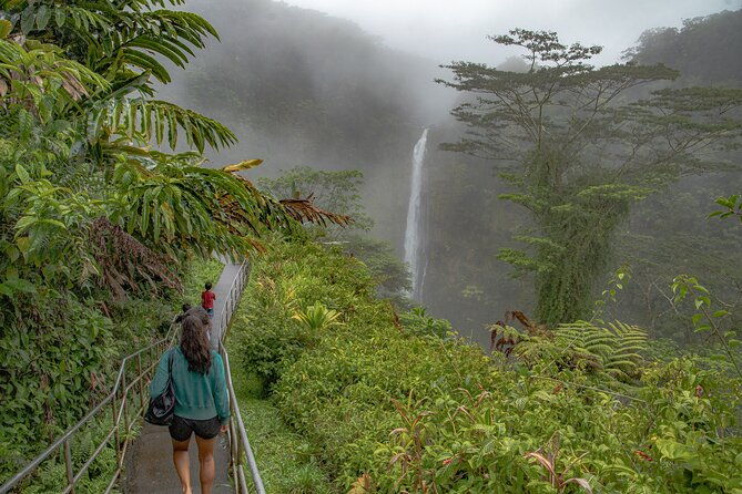 private-all-inclusive-big-island-waterfalls-tour