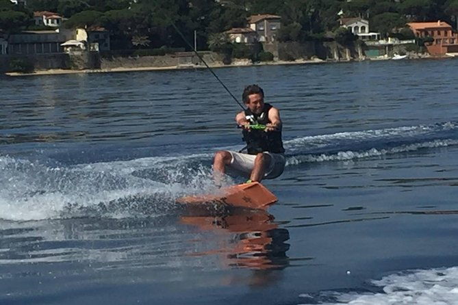 private-boat-charter-including-water-sports-in-bay-of-st-tropez-2