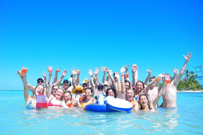 private-catamaran-booze-cruise-snorkeling