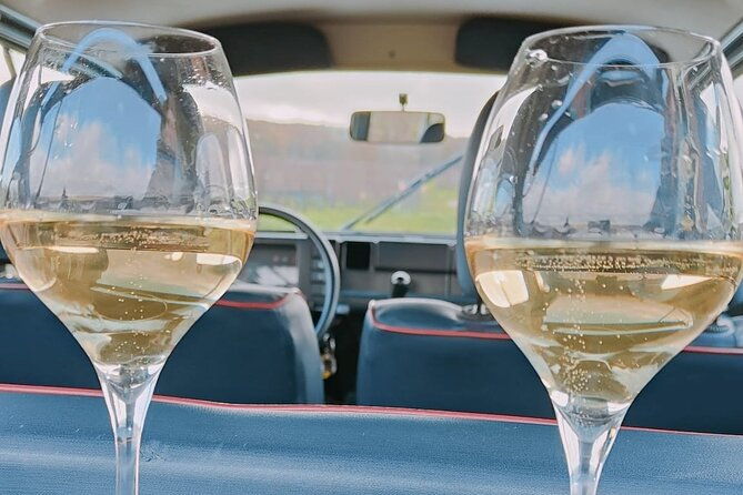 private-champagne-experience-in-a-vintage-car-from-epernay-2