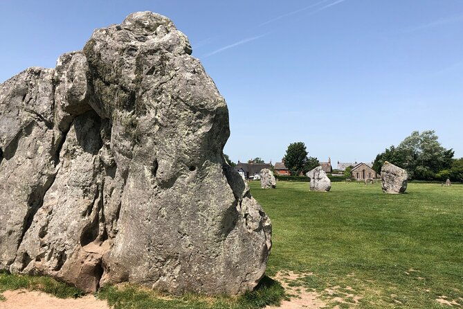private-day-tour-from-bath-to-avebury-and-stonehenge-with-pickup
