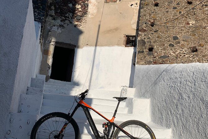 private-electric-mountain-bike-experience-and-tour-in-santorini-2