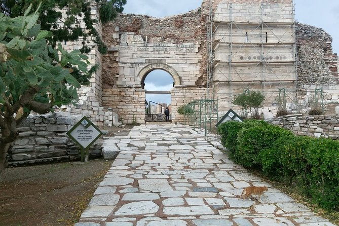 private-ephesus-guide-and-driver-tour-from-kusadasi-port-2