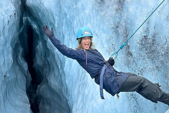 private-extreme-encounter-w-ropes-on-solheimajokull-glacier
