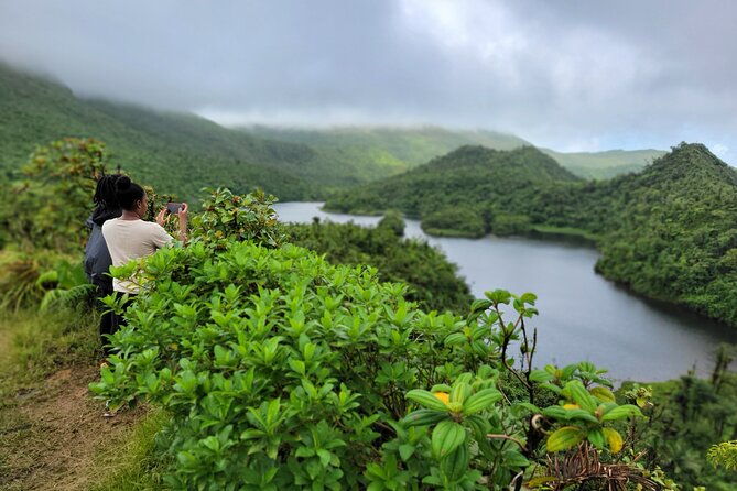 private-fresh-water-lake-waterfalls-and-hot-springs-excursion