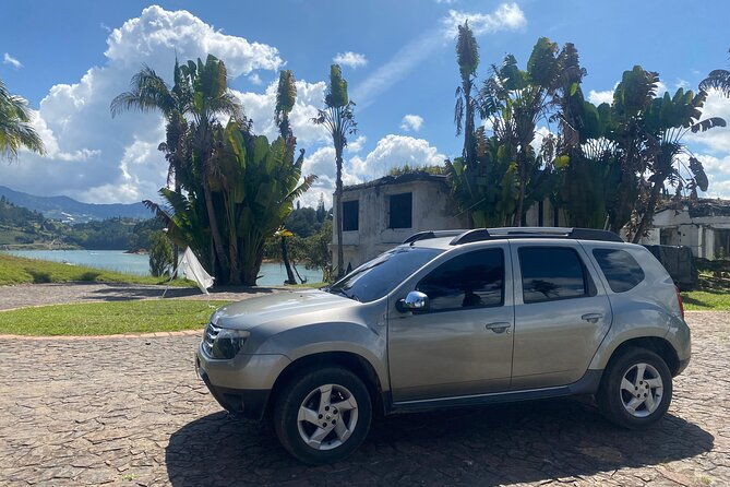 private-guatape-mansion-pablo-escobar-paintball-quadbike-boat