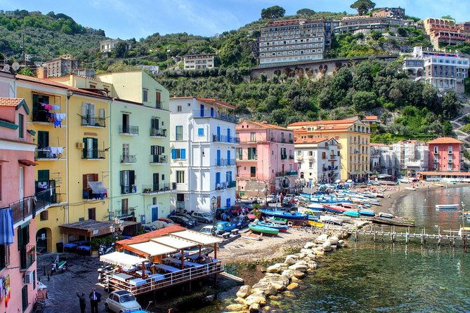 private-guided-tour-of-capri-sorrento-pompeii