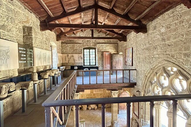 private-guided-tour-of-nikosia-oldtown-with-border-crossing